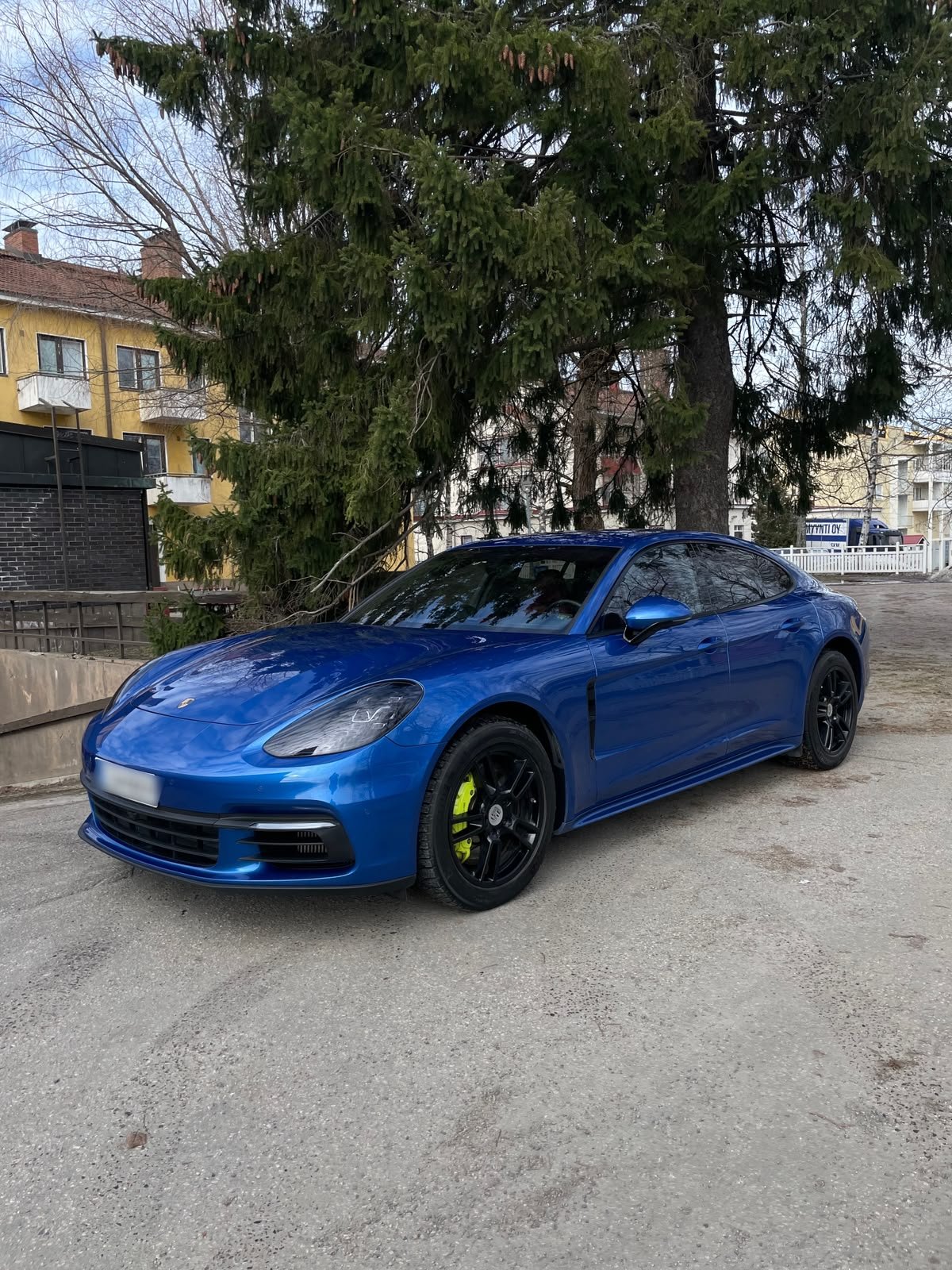Porsche Panamera valmis