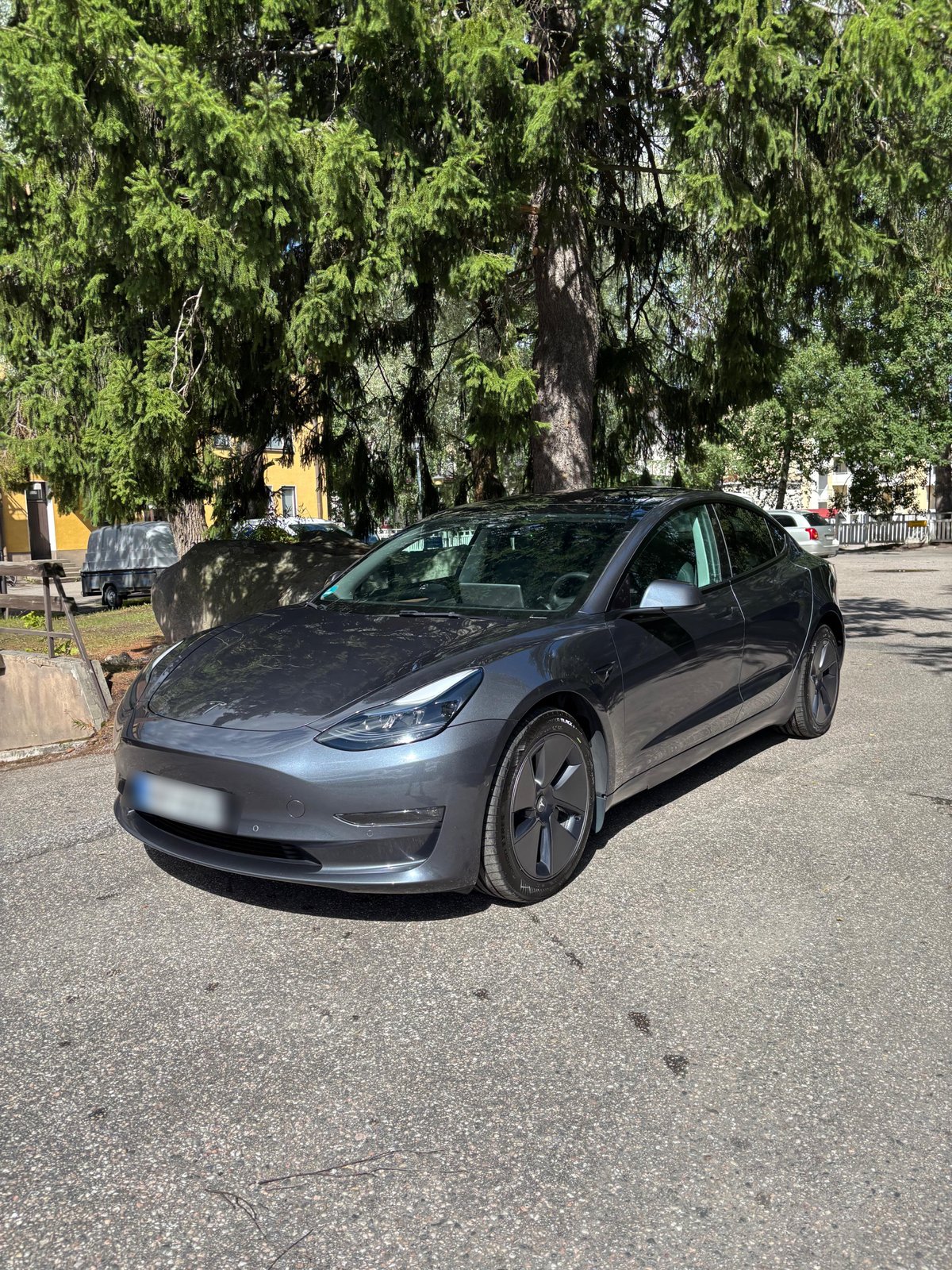 Tesla kestopinnoitteen jälkeen