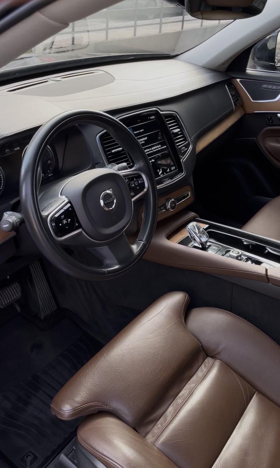 Volvo XC90 sisäpuhdistus